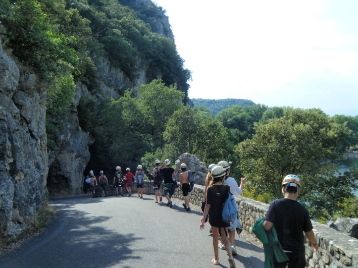 Village Camps International Summer Camp Ard&egrave;che, France 2019-07-26 https://www.villagecamps.com/journals_admin/images/253-37-caving july 9 05220110709.jpg